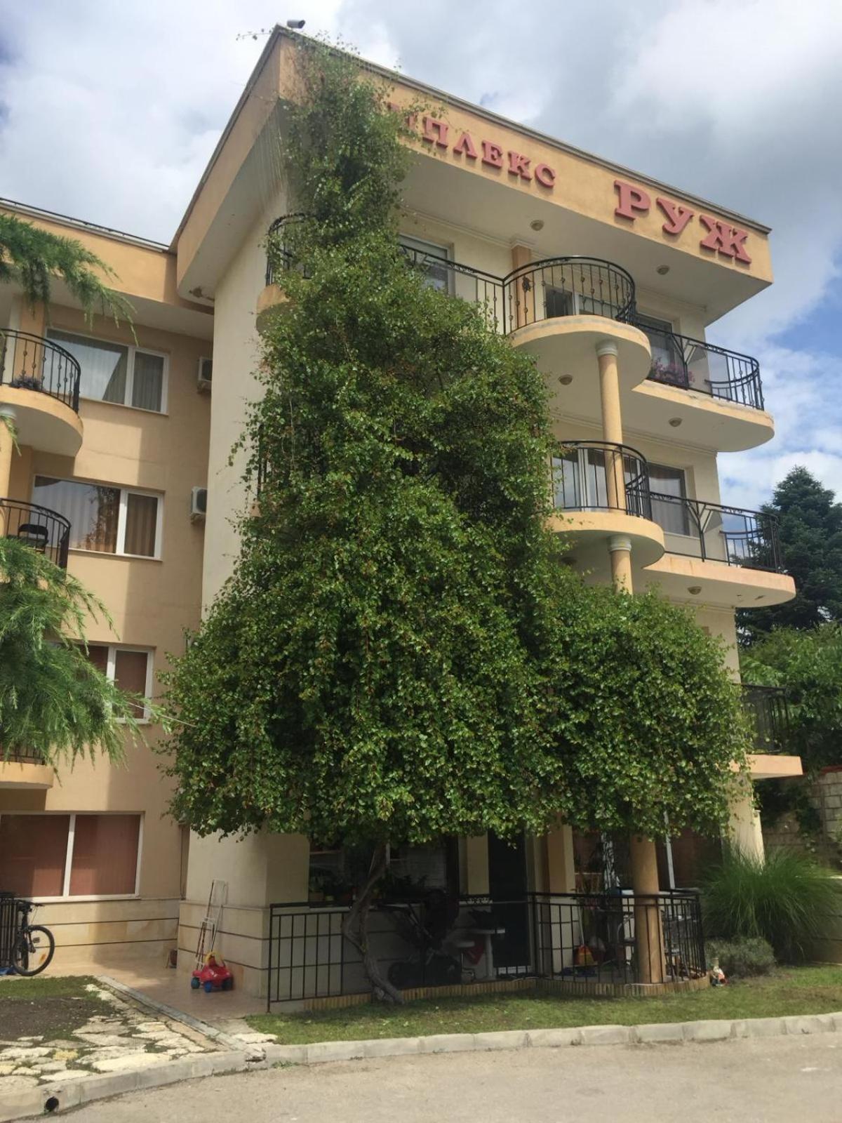 Complex Ruzh Apartments Zlatni pjasătsi Eksteriør bilde