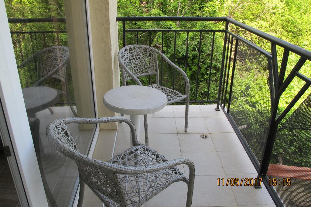Complex Ruzh Apartments Zlatni pjasătsi Eksteriør bilde