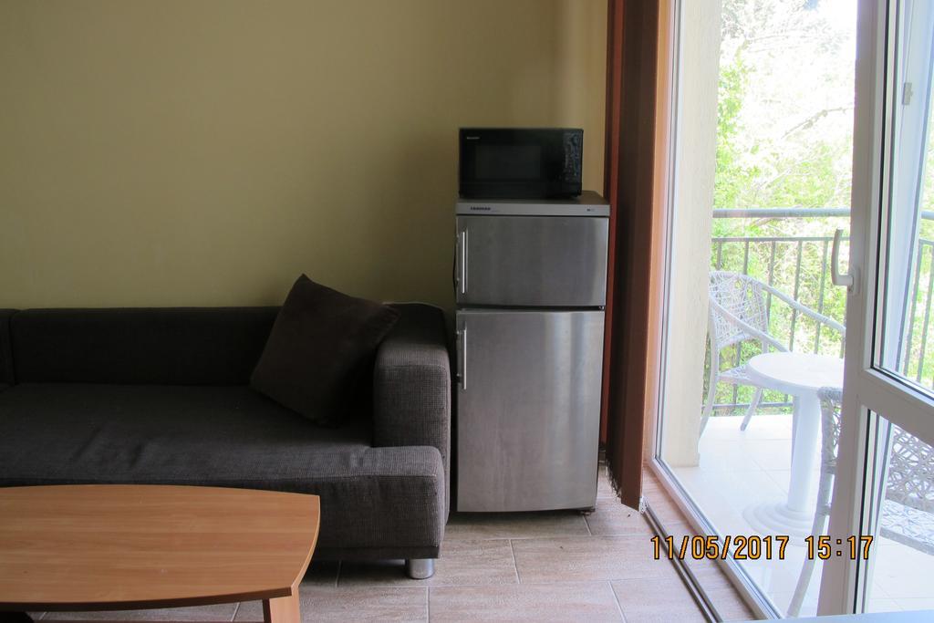 Complex Ruzh Apartments Zlatni pjasătsi Eksteriør bilde