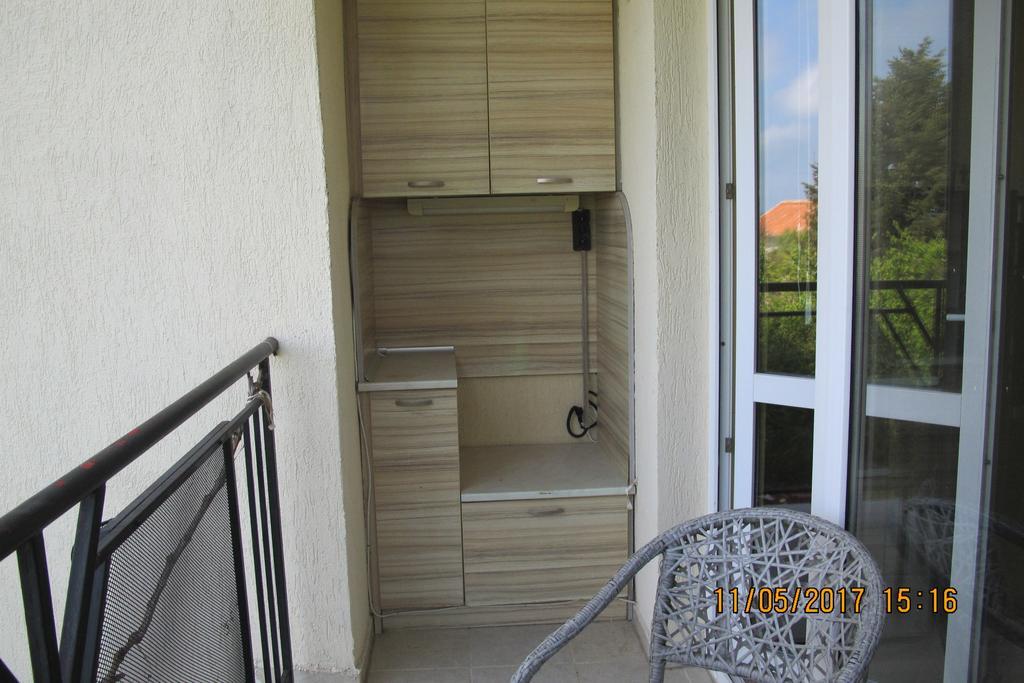Complex Ruzh Apartments Zlatni pjasătsi Eksteriør bilde