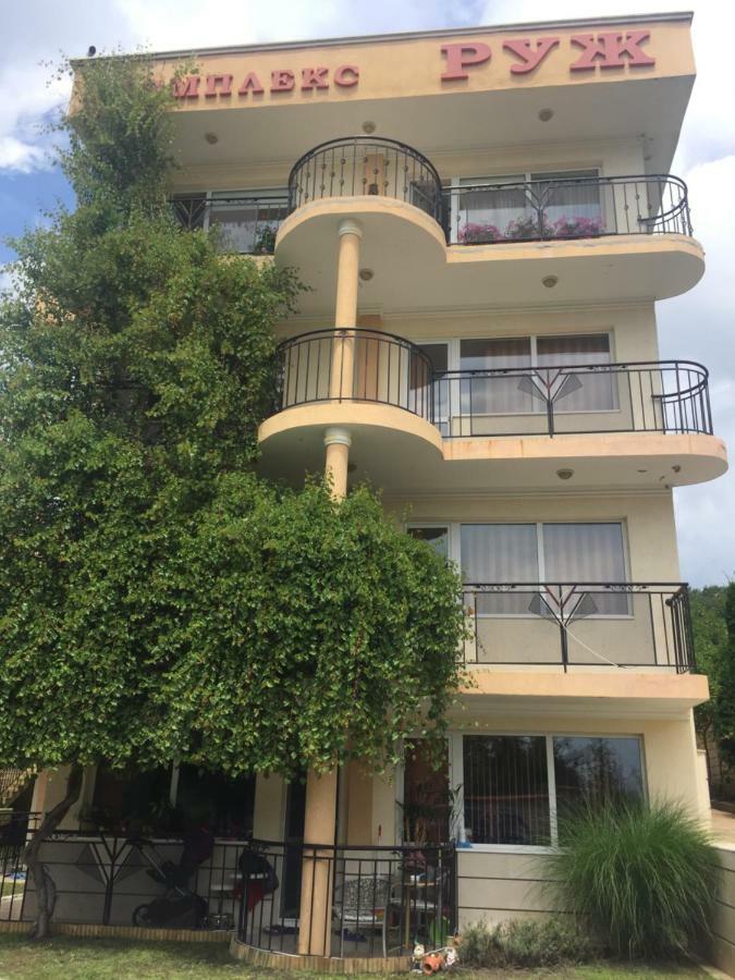Complex Ruzh Apartments Zlatni pjasătsi Eksteriør bilde