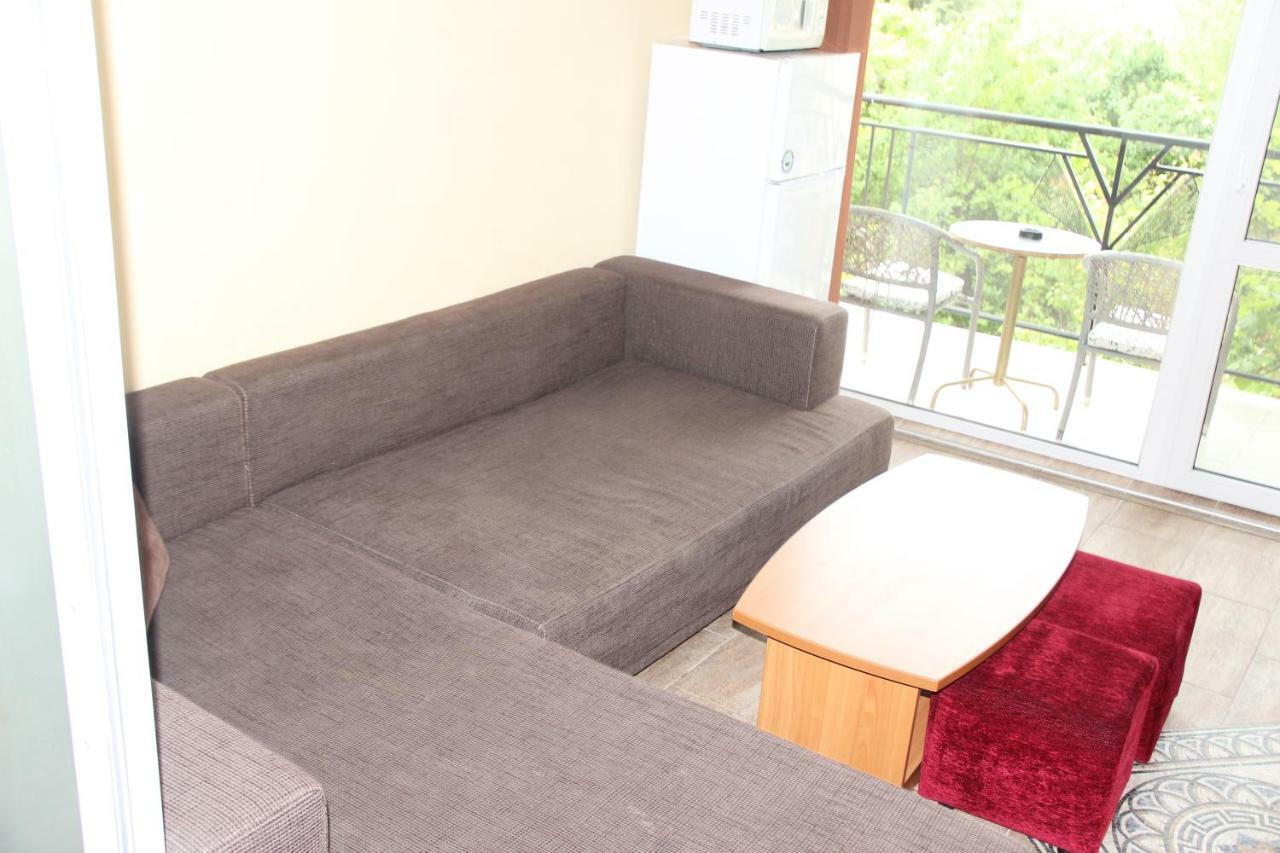 Complex Ruzh Apartments Zlatni pjasătsi Eksteriør bilde